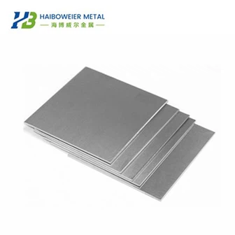 ASTM F67 titán lemez